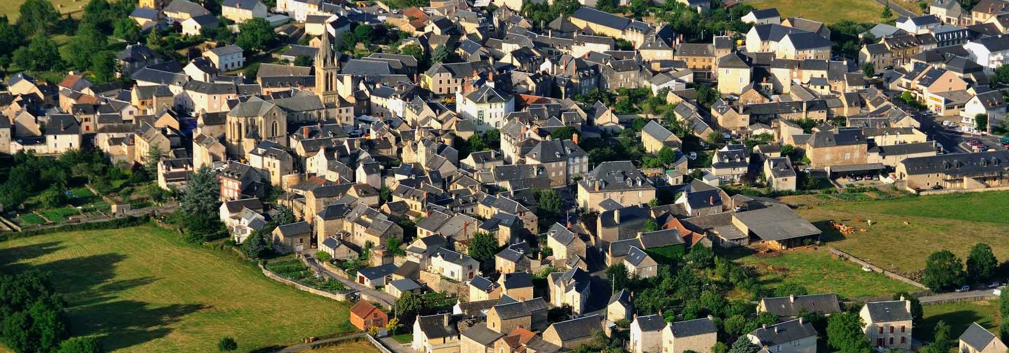 Laissac, a restful and dynamic village in the heart of Aveyron's not-to-miss beautiful sites.